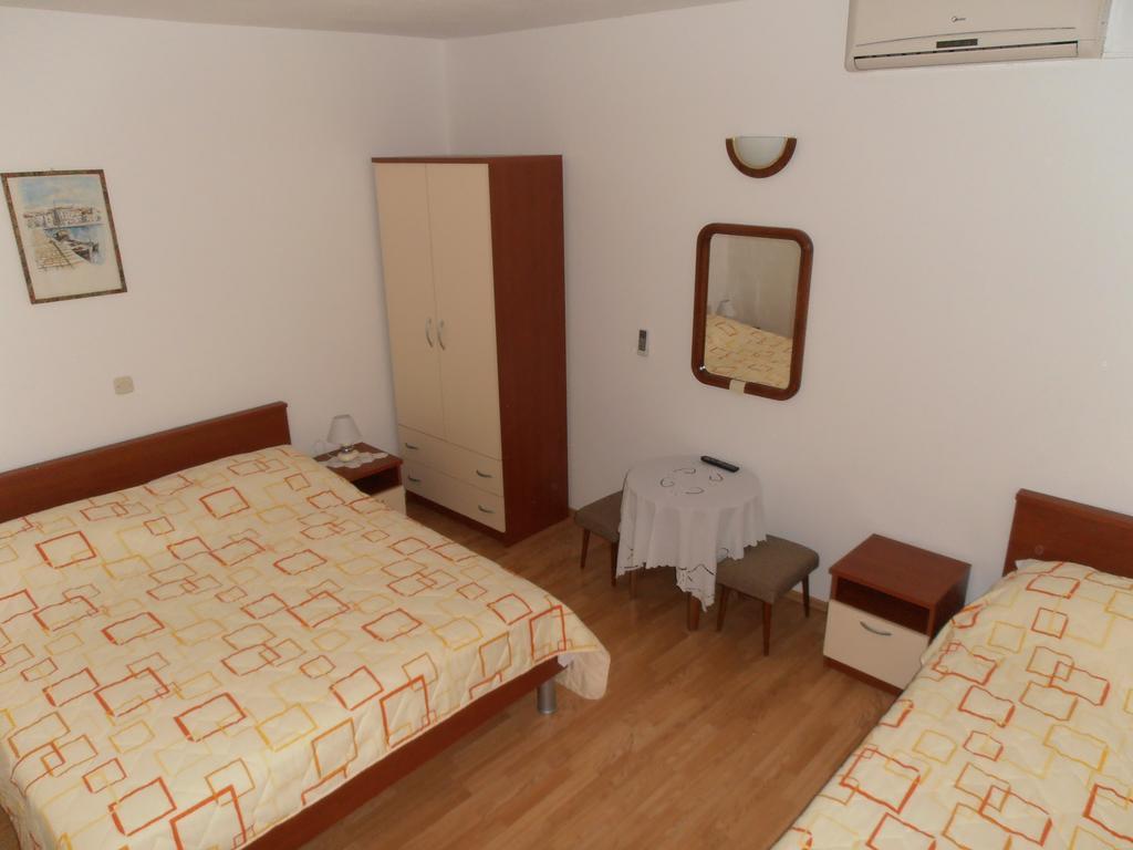 Apartment Perovic Baška Voda Εξωτερικό φωτογραφία